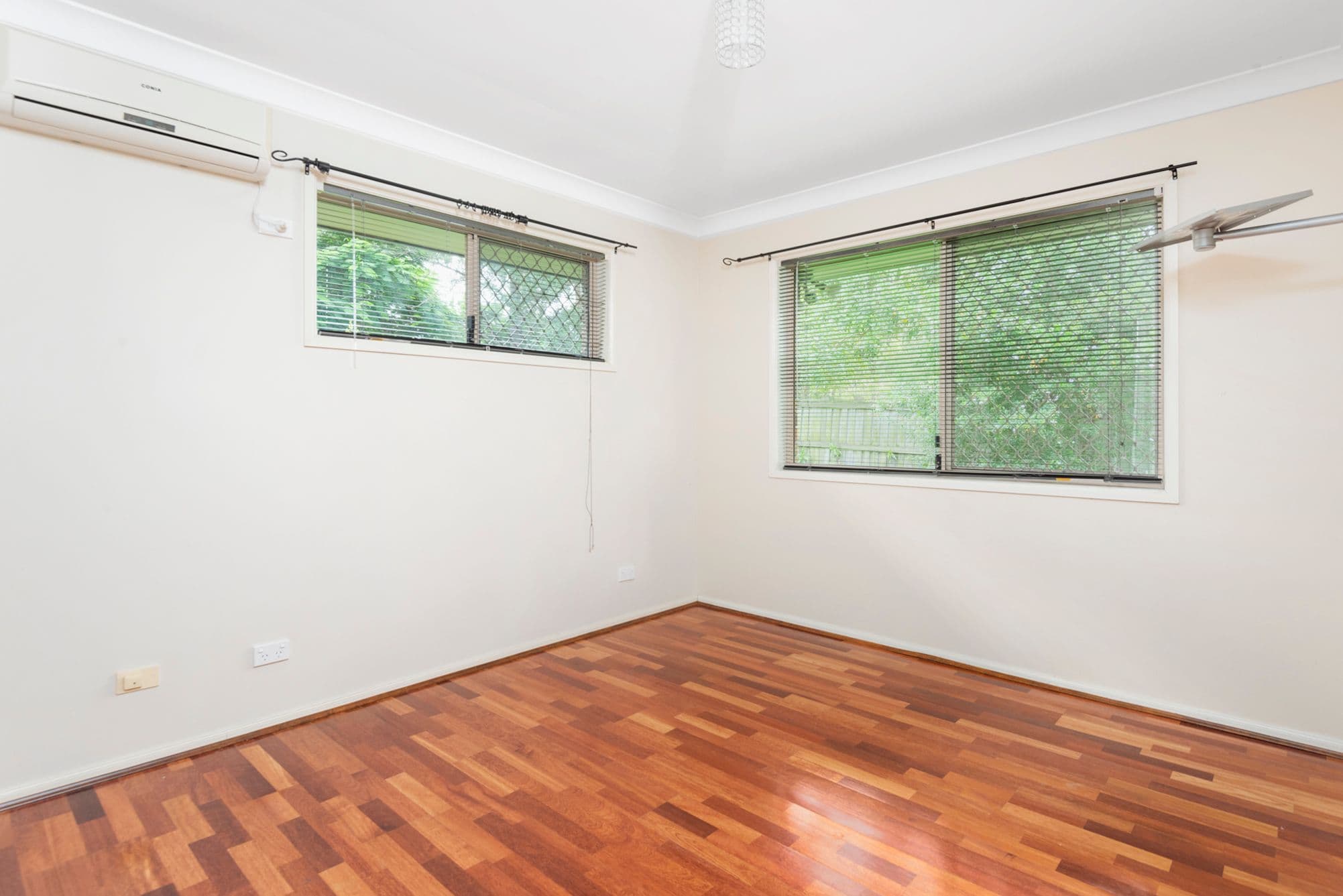 22 Oxley Place, Forest Lake QLD 4078, Forest Lake - Thumbnail 4