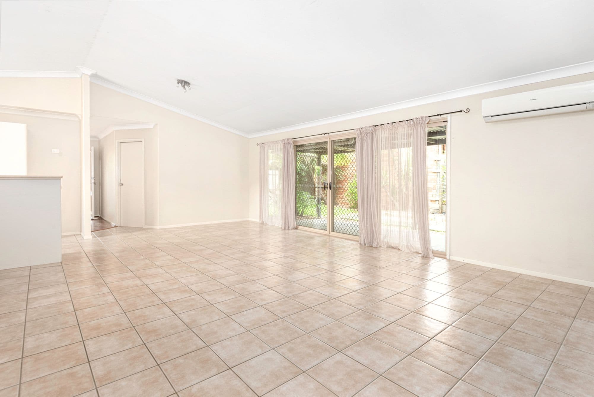 22 Oxley Place, Forest Lake QLD 4078, Forest Lake - Thumbnail 8