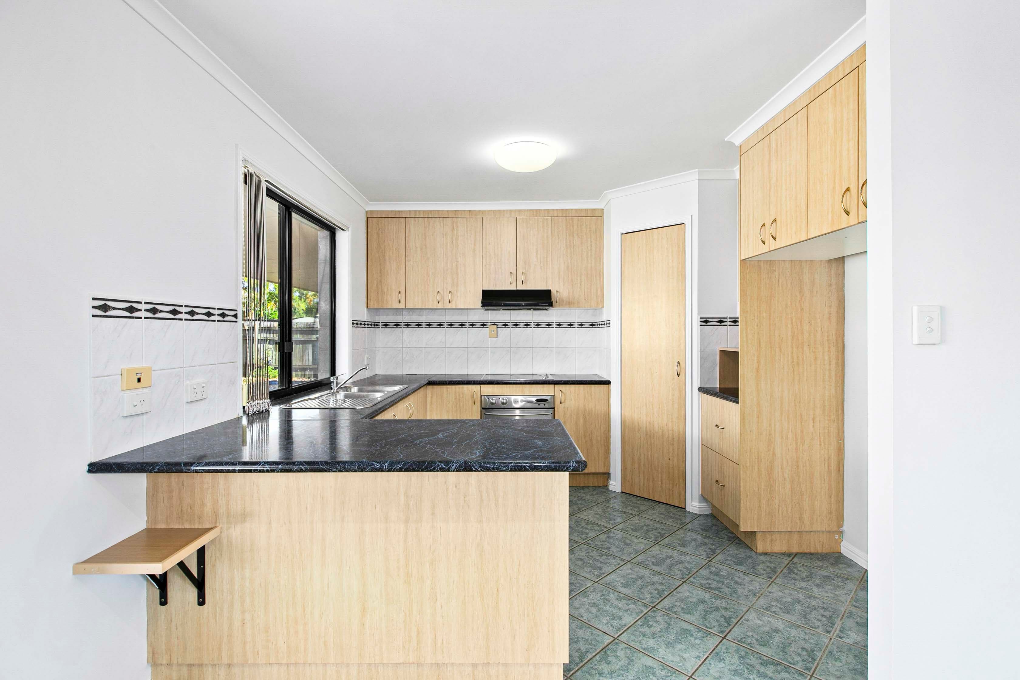 32 Philip Street, Howard QLD 4659, Howard - Thumbnail 2
