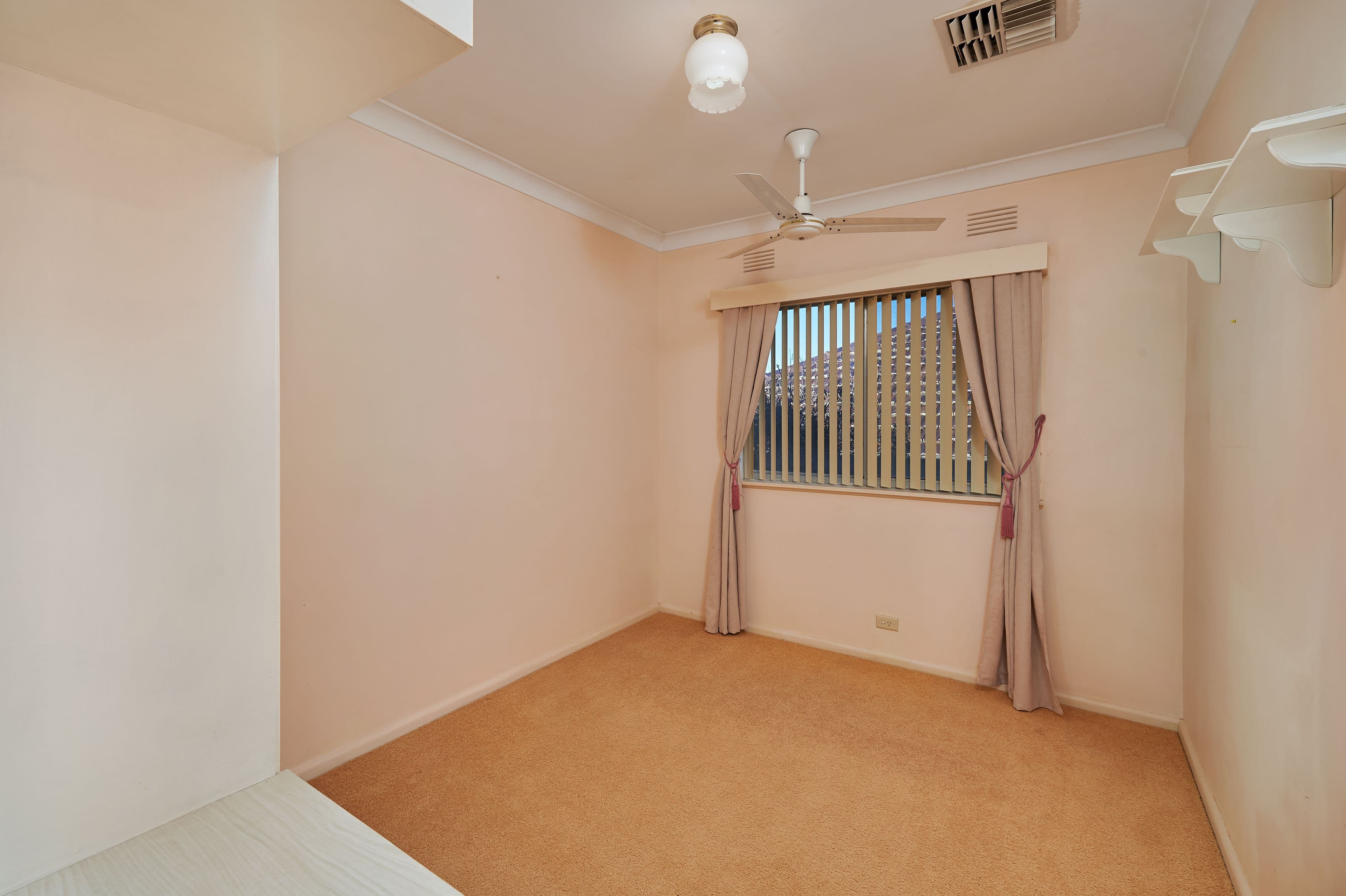 64 Commins Street, Junee - Thumbnail 6
