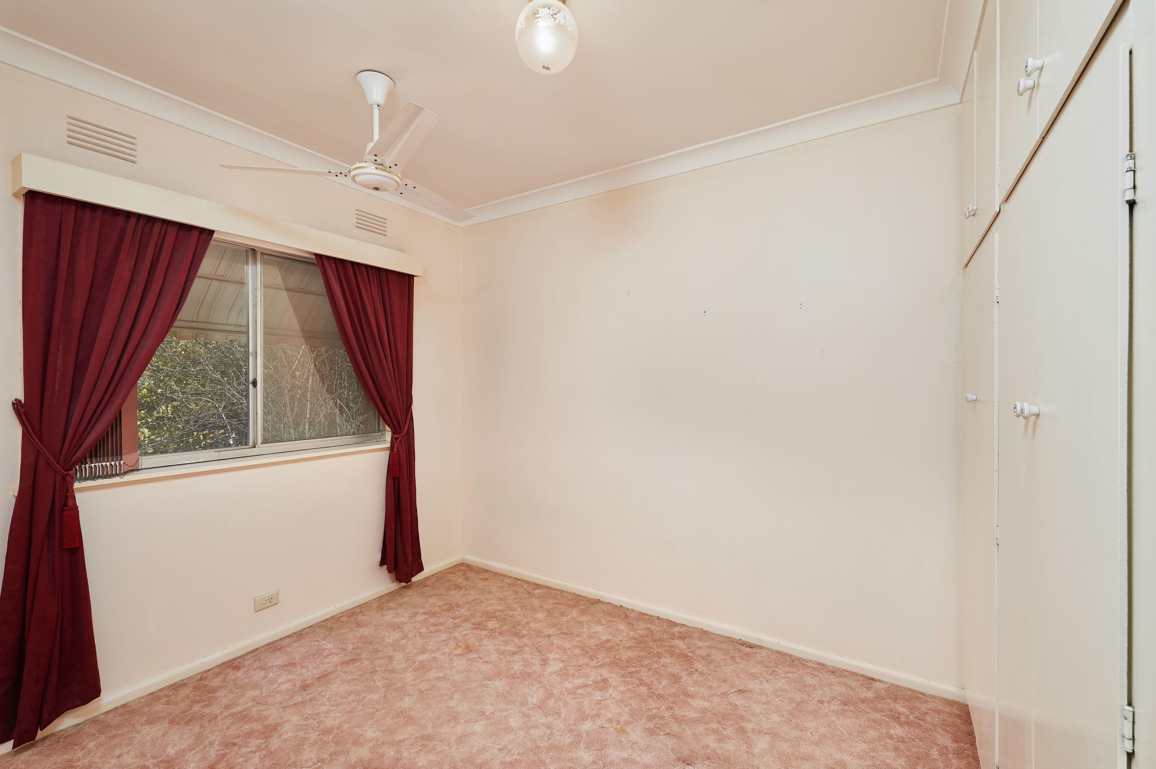 64 Commins Street, Junee - Thumbnail 7