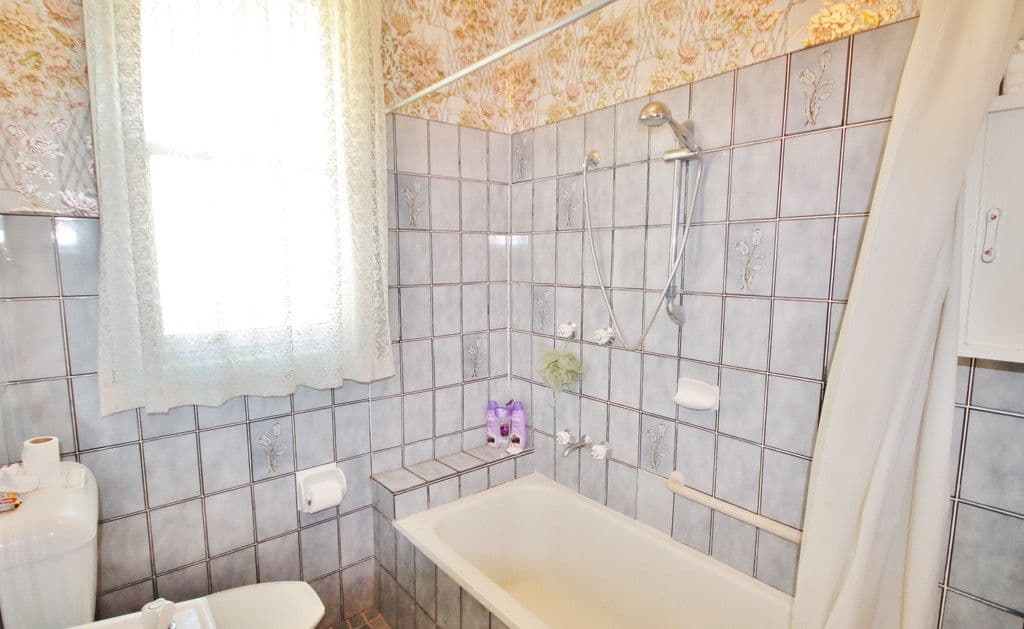 43 Blackett Avenue, Young NSW 2594, Young - Thumbnail 4