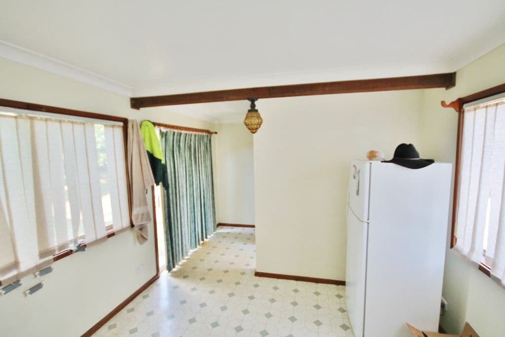 43 Blackett Avenue, Young NSW 2594, Young - Thumbnail 6