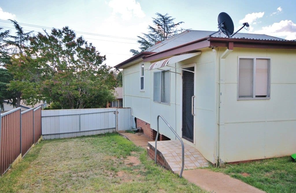43 Blackett Avenue, Young NSW 2594, Young - Thumbnail 7