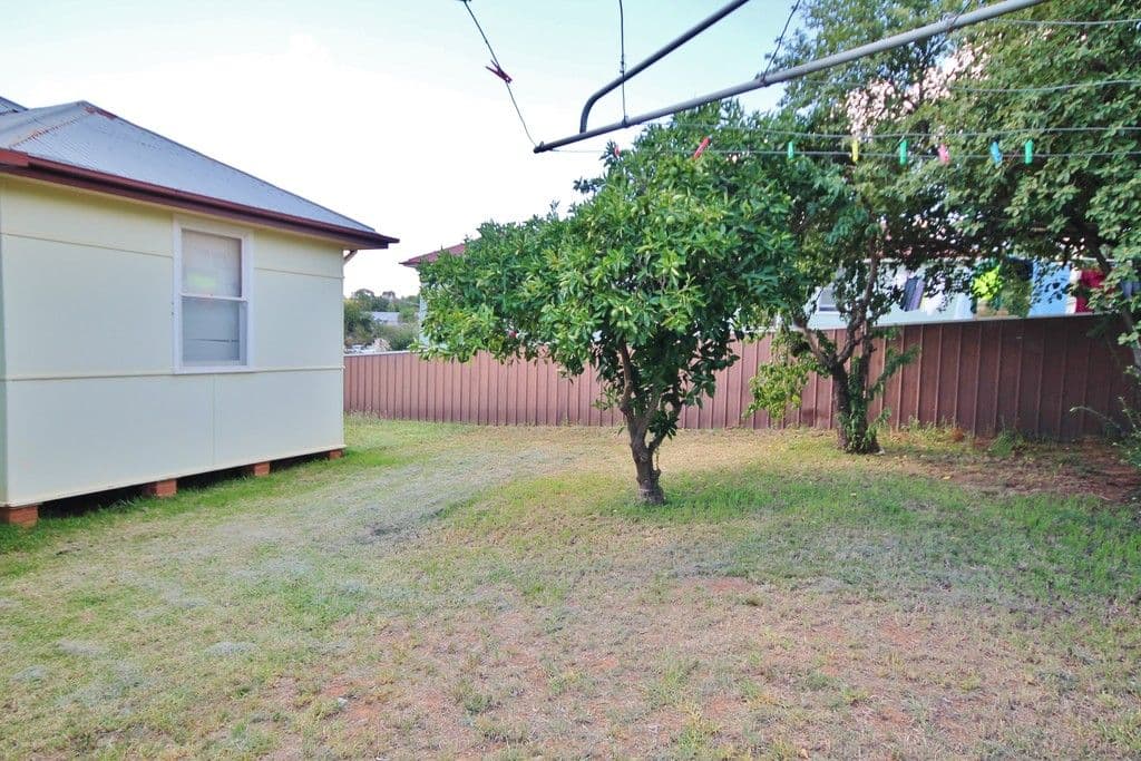 43 Blackett Avenue, Young NSW 2594, Young - Thumbnail 8
