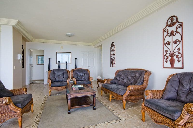 27 (6A) 'Carmel by the Sea' 177 Old Burleigh Road, BROADBEACH QLD 4218, Broadbeach - Thumbnail 3