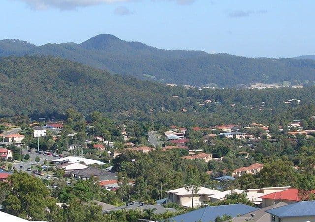 36  Hillary Circuit, PACIFIC PINES QLD 4211, Pacific Pines - Thumbnail 3