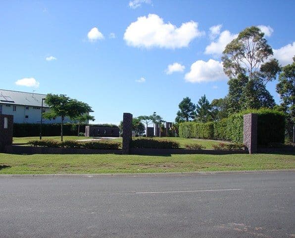 36  Hillary Circuit, PACIFIC PINES QLD 4211, Pacific Pines - Thumbnail 5
