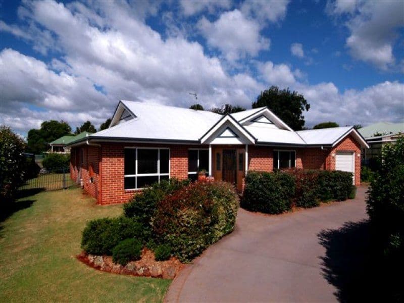 12 Spring Garden Court, MIDDLE RIDGE QLD 4350, Middle Ridge - Image 1