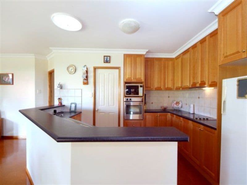 12 Spring Garden Court, MIDDLE RIDGE QLD 4350, Middle Ridge - Thumbnail 6