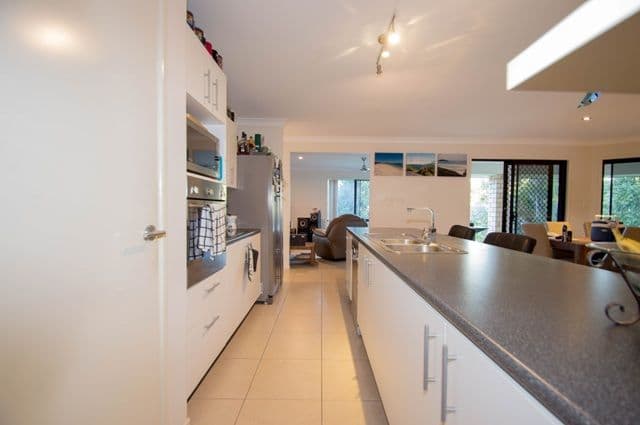 27 Dianella Court, Cooroy QLD 4563, Cooroy - Thumbnail 2
