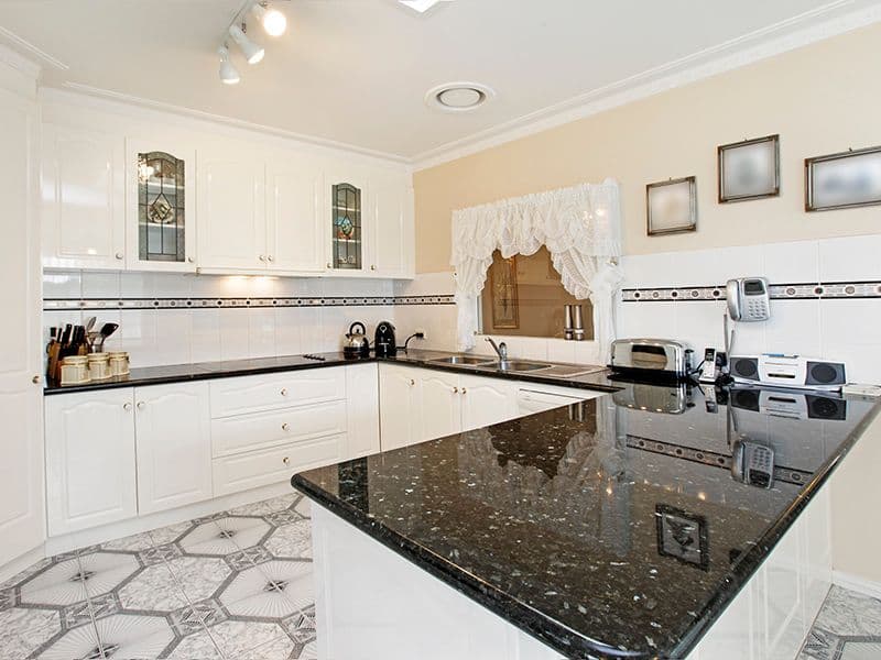 82 Reigate Road, HIGHTON VIC 3216, Highton - Thumbnail 5