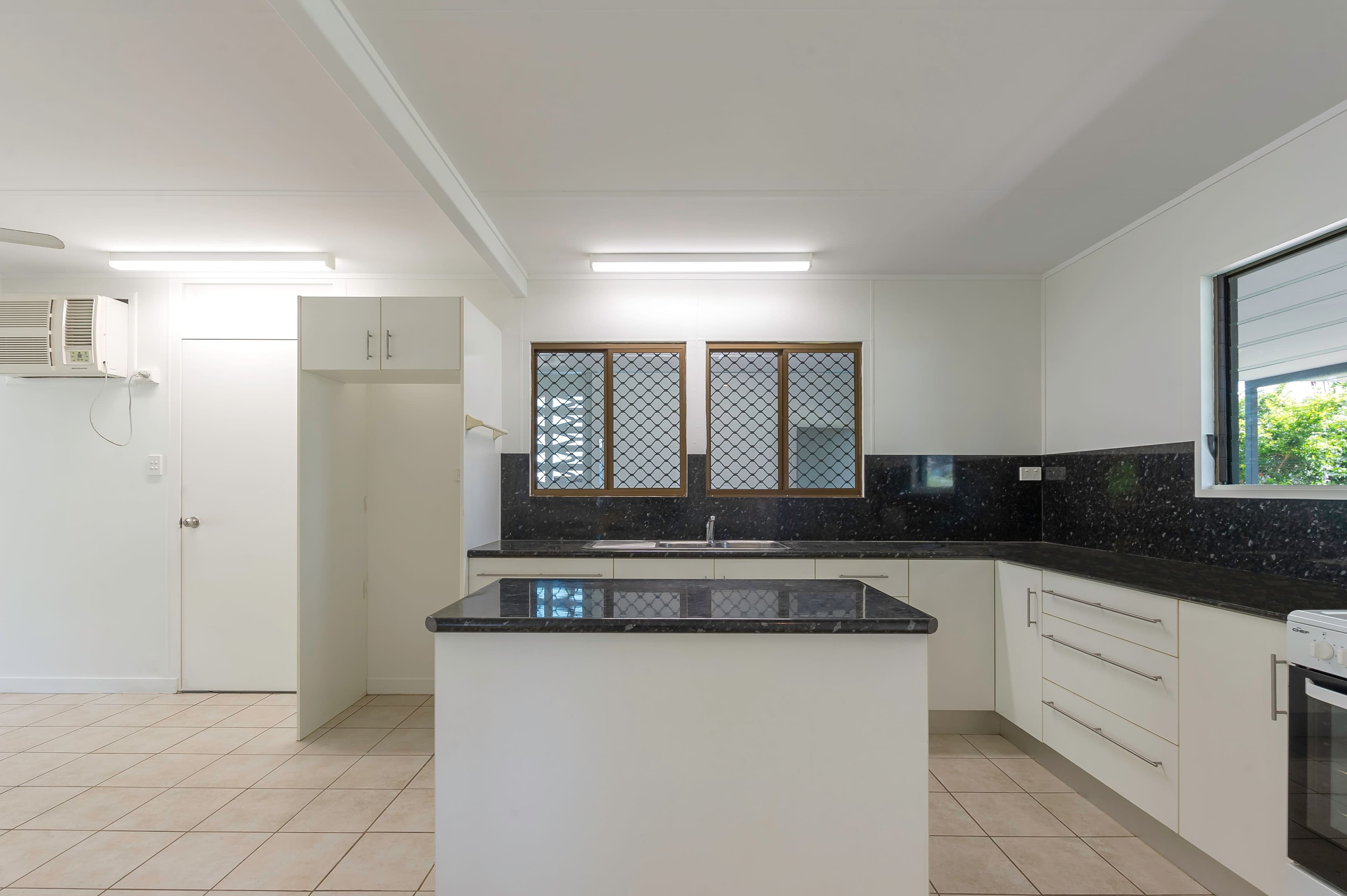 30 Pringle Street, Mossman QLD 4873, Mossman - Thumbnail 3
