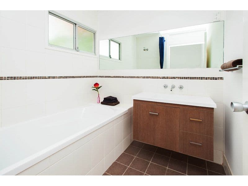 11 Pareena Crescent, MANSFIELD QLD 4122, Mansfield - Thumbnail 4