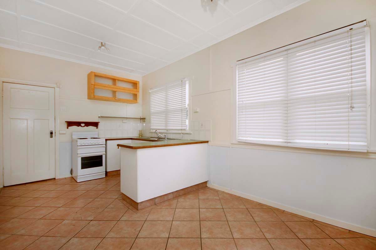 3 Helen Street, NEWTOWN QLD 4350, Newtown - Thumbnail 5