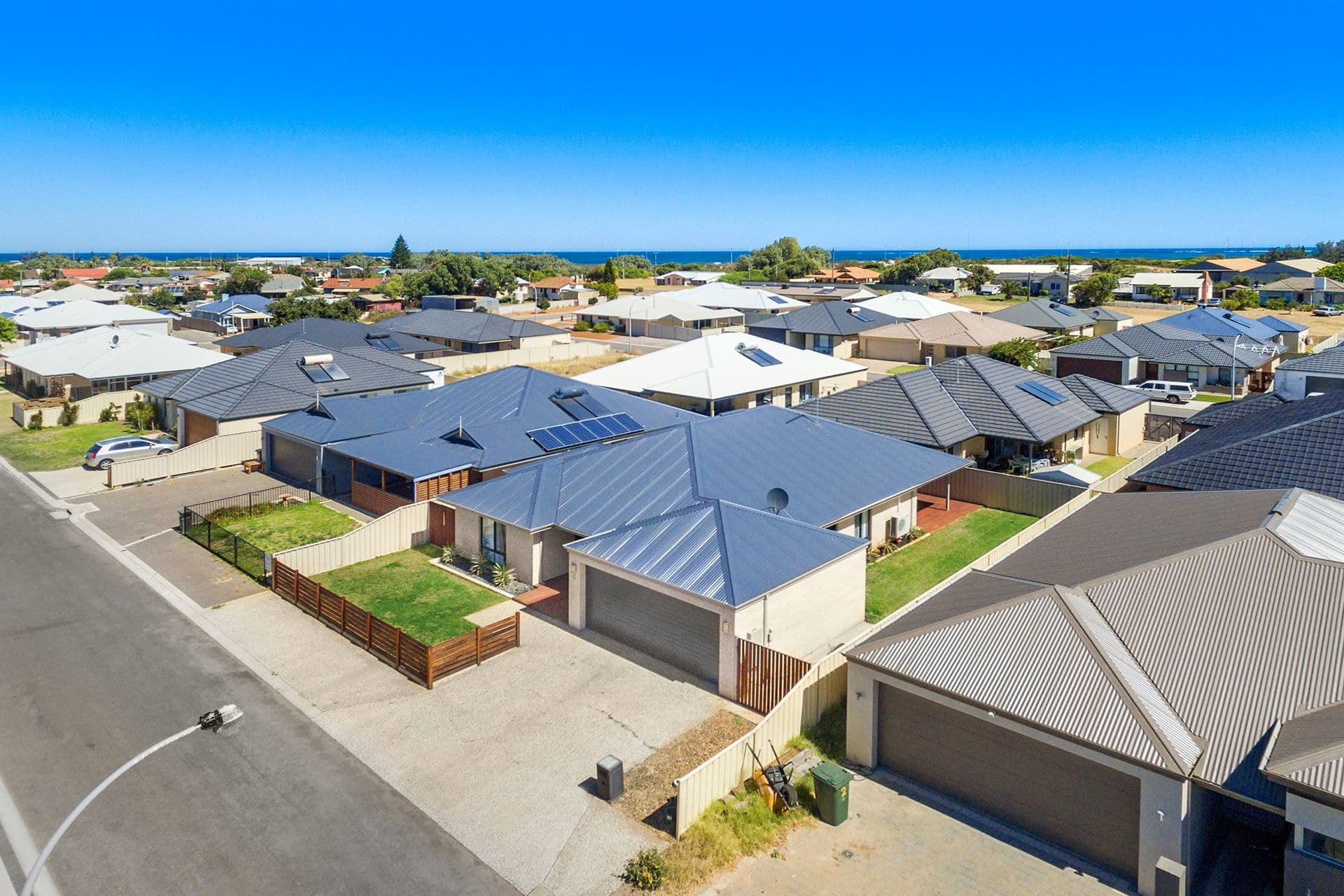4 Staddon Lane, Beachlands WA 6530, Beachlands - Image 1
