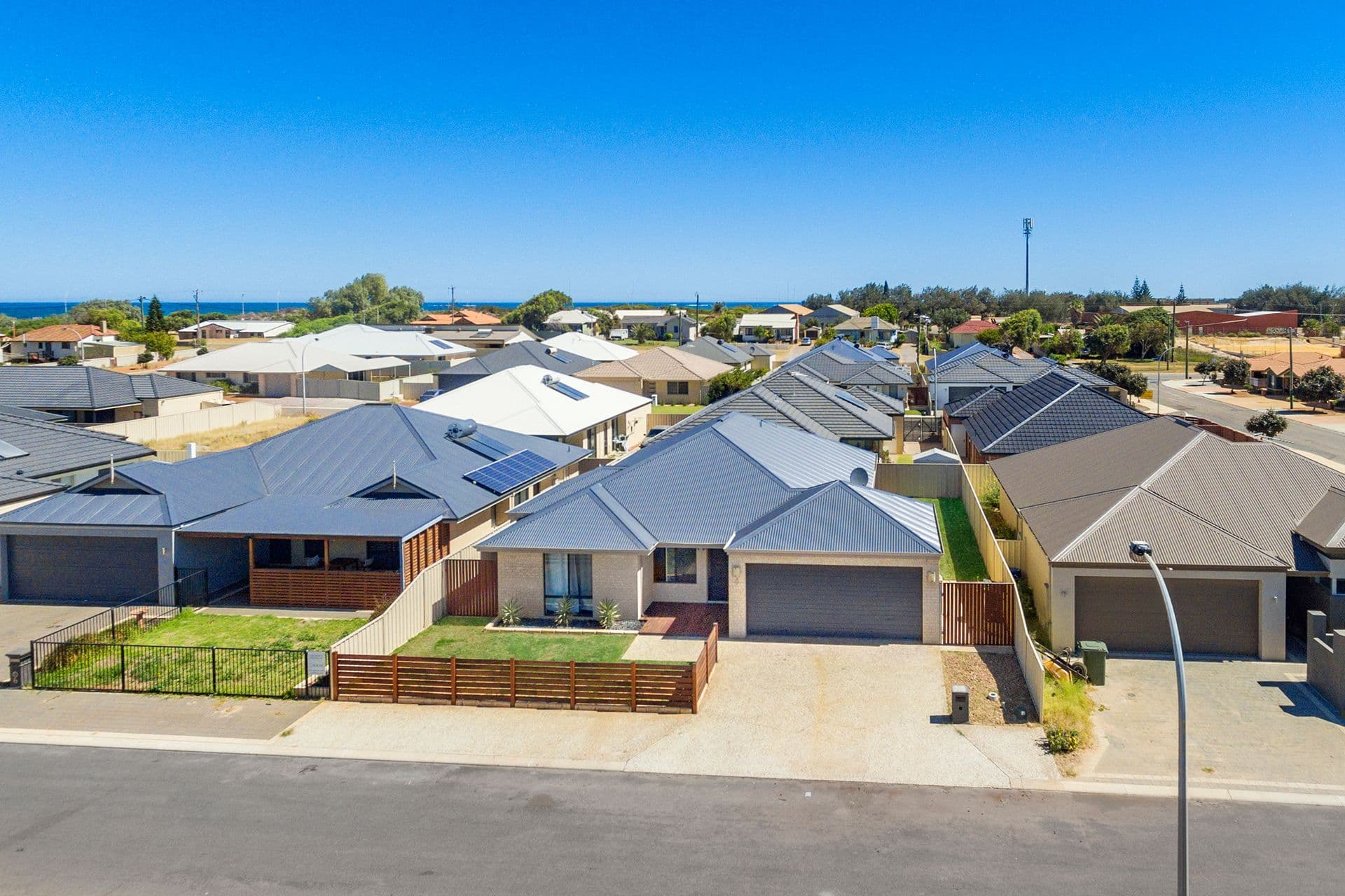 4 Staddon Lane, Beachlands WA 6530, Beachlands - Thumbnail 2