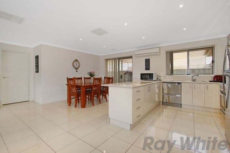 9 Oxford Drive, Thurgoona - Thumbnail 4
