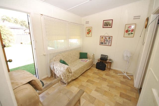 4 Vulcan Street, GUILDFORD NSW 2161, Guildford - Thumbnail 4
