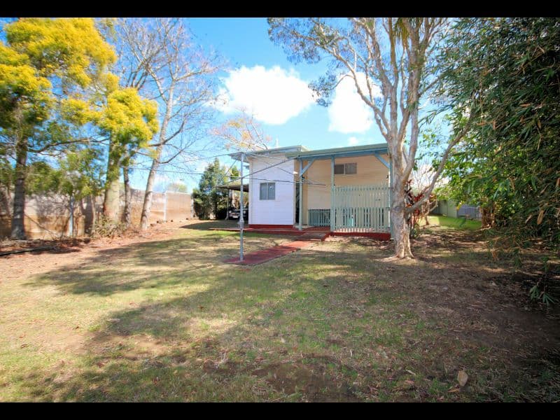 35 Nimmo Street, North Booval QLD 4304, North Booval - Thumbnail 3