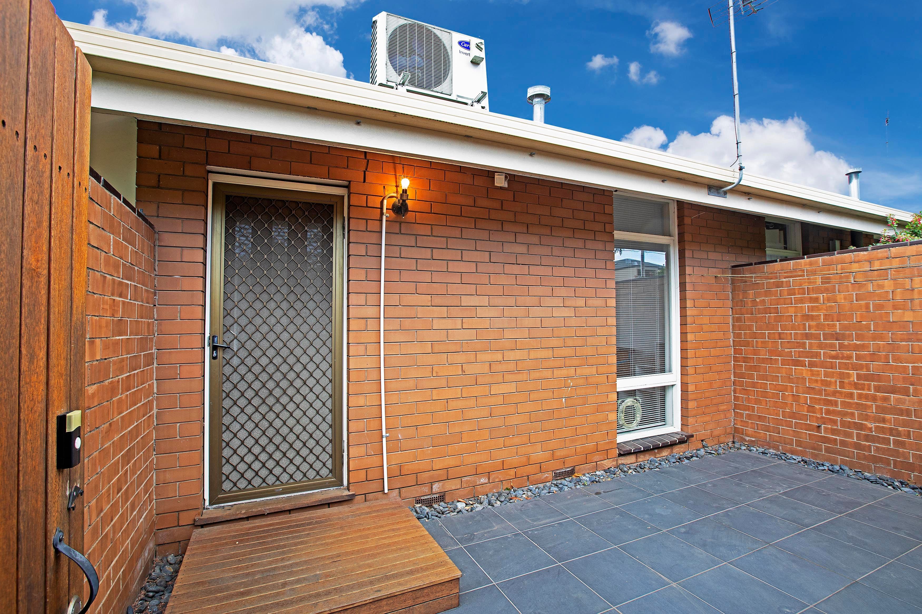 379 Shannon Avenue, Newtown VIC 3220, Newtown - Thumbnail 3