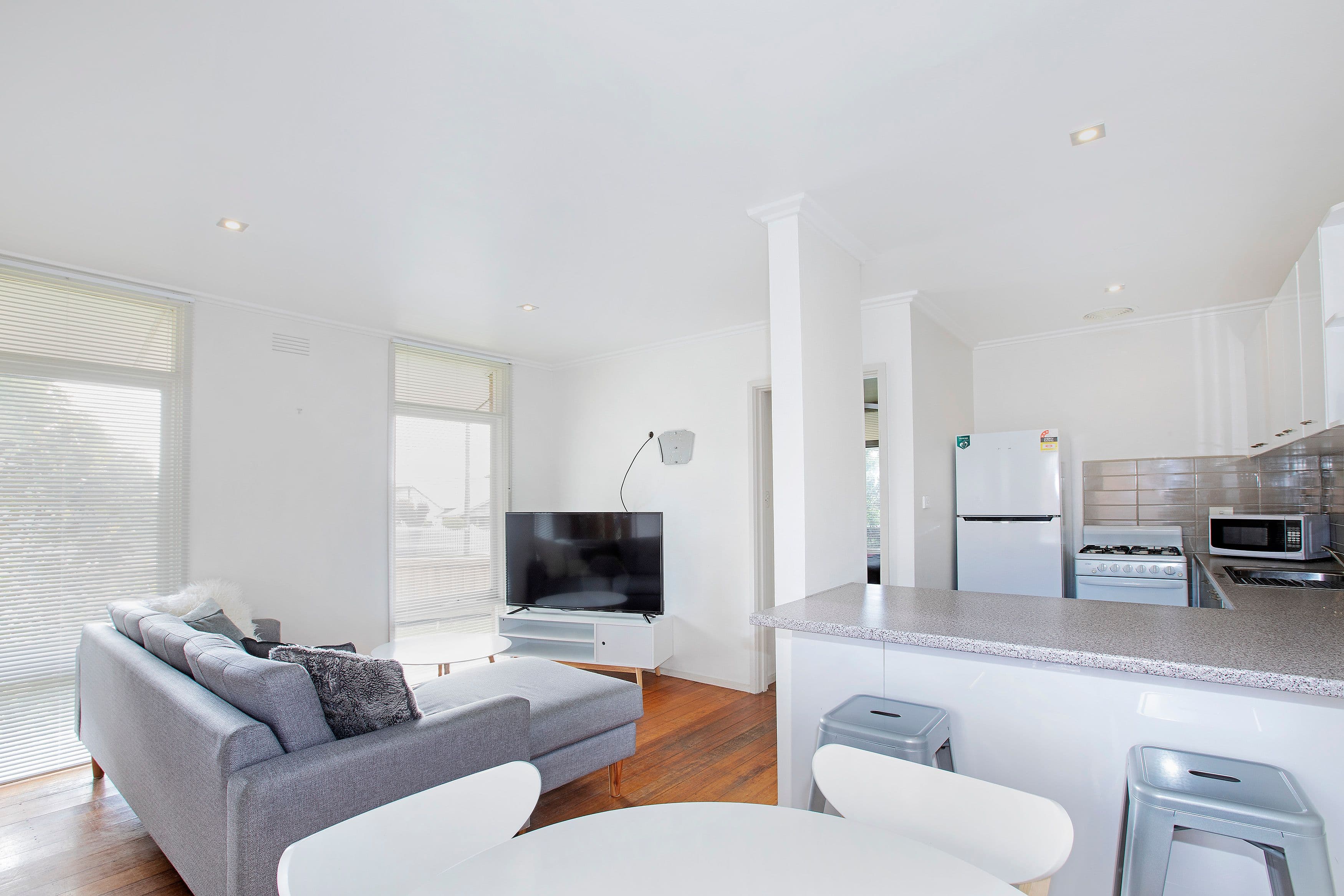 379 Shannon Avenue, Newtown VIC 3220, Newtown - Thumbnail 6