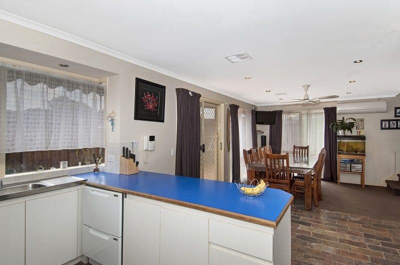 8 Orsett Court, CARRUM DOWNS VIC 3201, Carrum Downs - Thumbnail 4