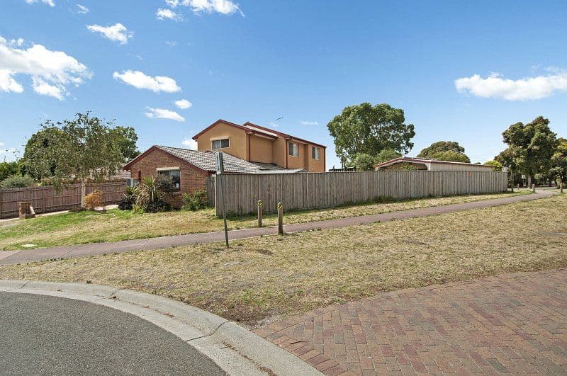 8 Orsett Court, CARRUM DOWNS VIC 3201, Carrum Downs - Thumbnail 8