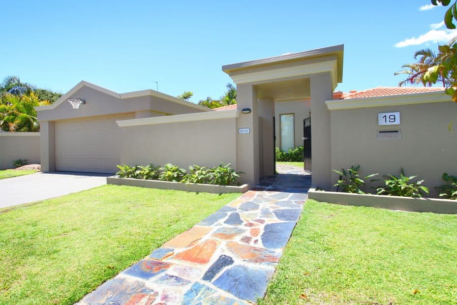 19 Mackay Close, SORRENTO QLD 4217, Sorrento - Image 1