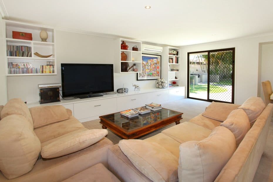 19 Mackay Close, SORRENTO QLD 4217, Sorrento - Thumbnail 3