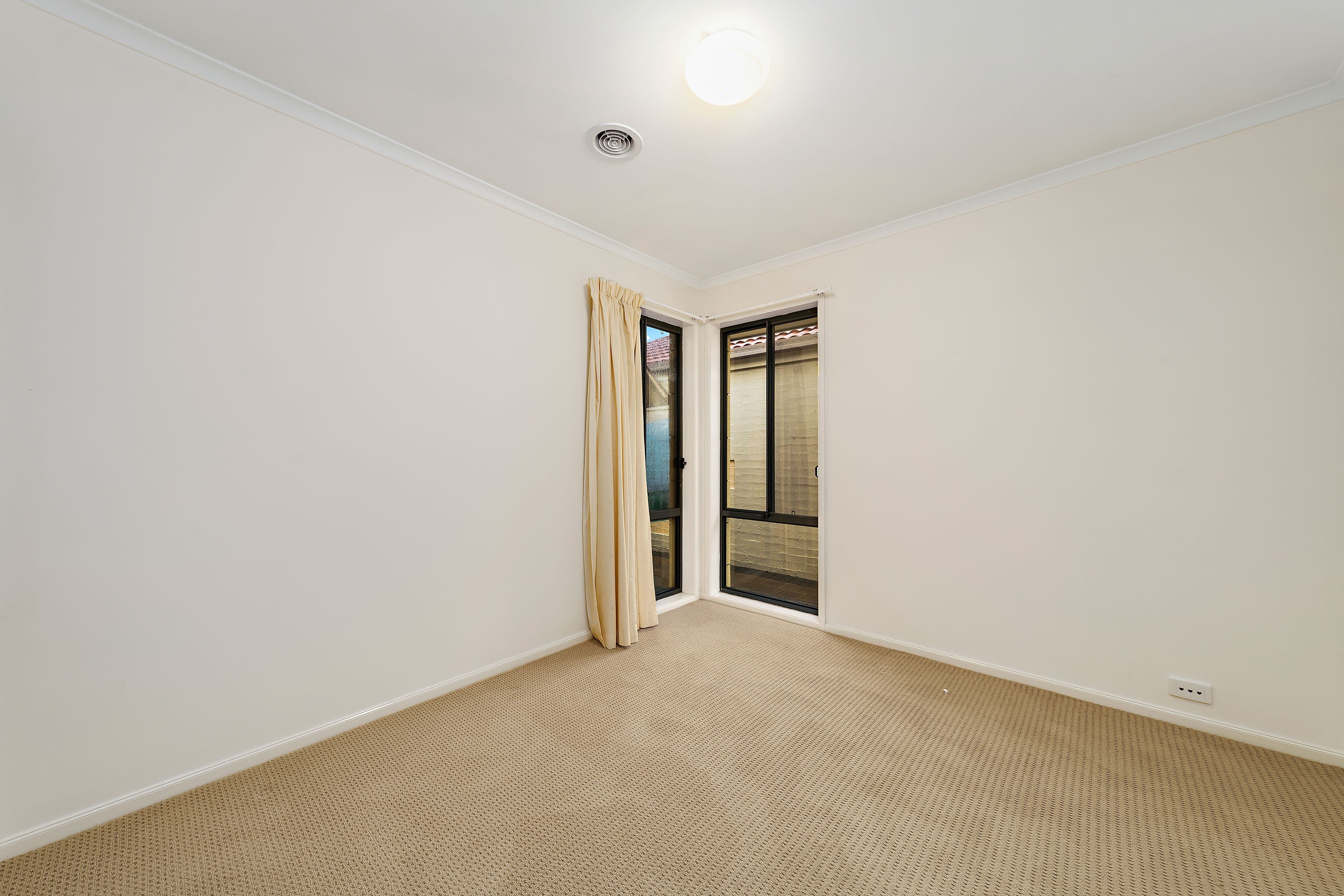 1 MacNaughton Street, Holt ACT 2615, Holt - Thumbnail 8