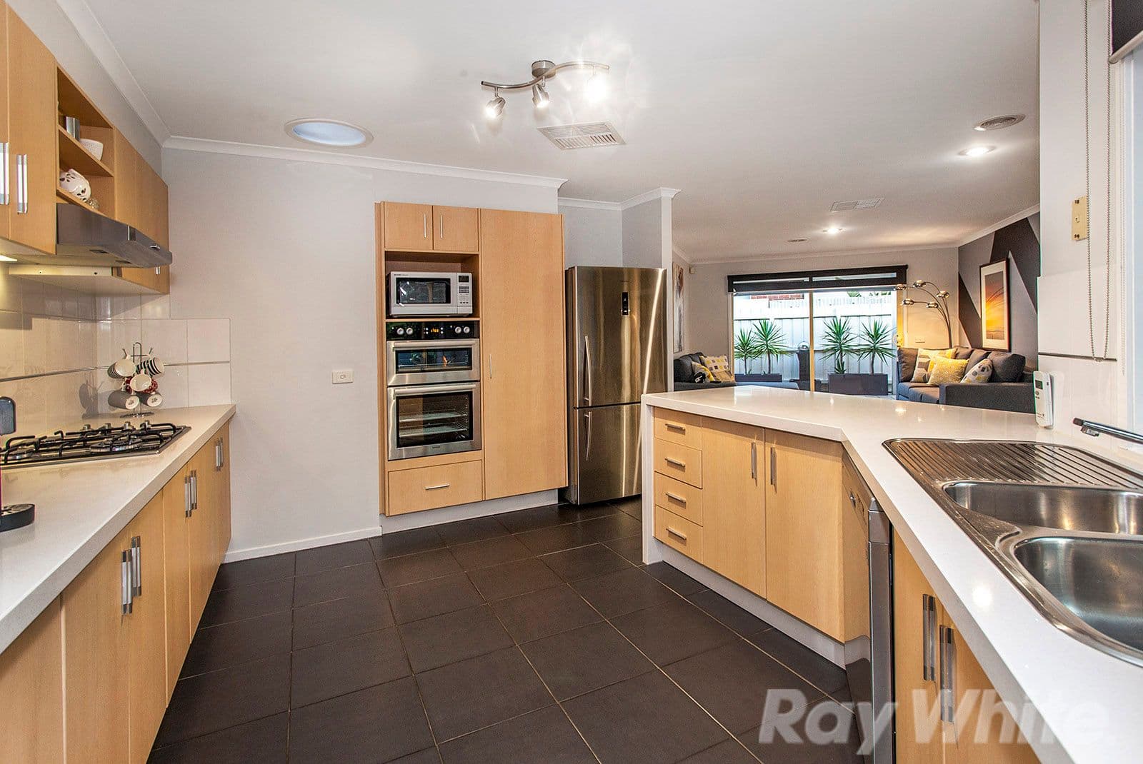 111 Fairway Drive, Rowville VIC 3178, Rowville - Thumbnail 4