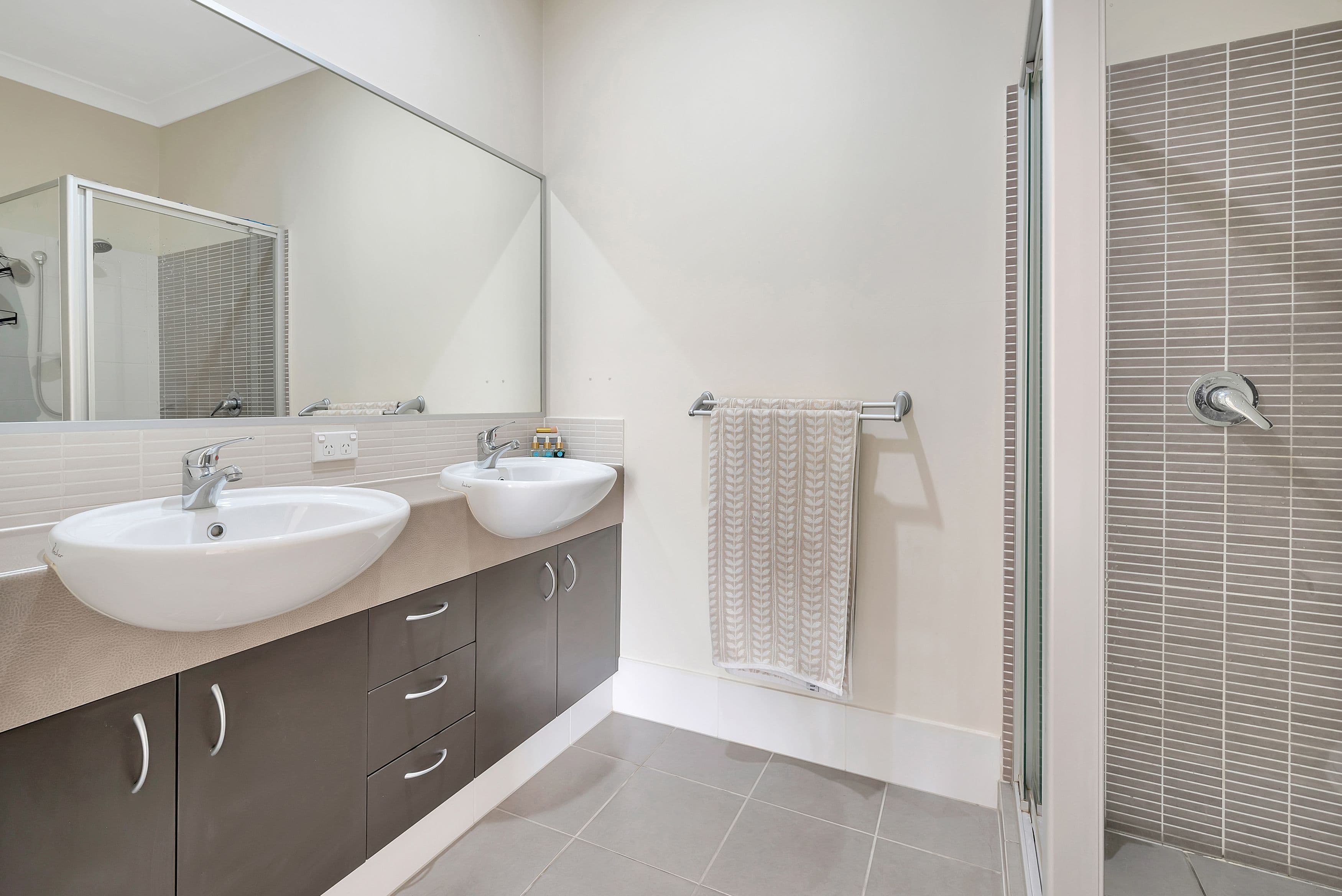 8 Phaeton Street, Upper Coomera QLD 4209, Upper Coomera - Thumbnail 7
