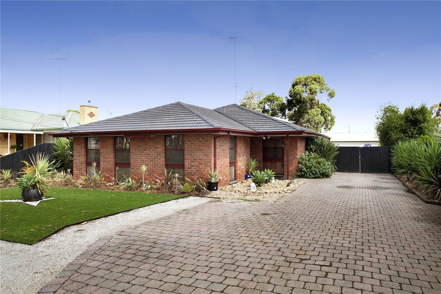 42 McClelland Avenue, LARA VIC 3212, Lara - Image 1