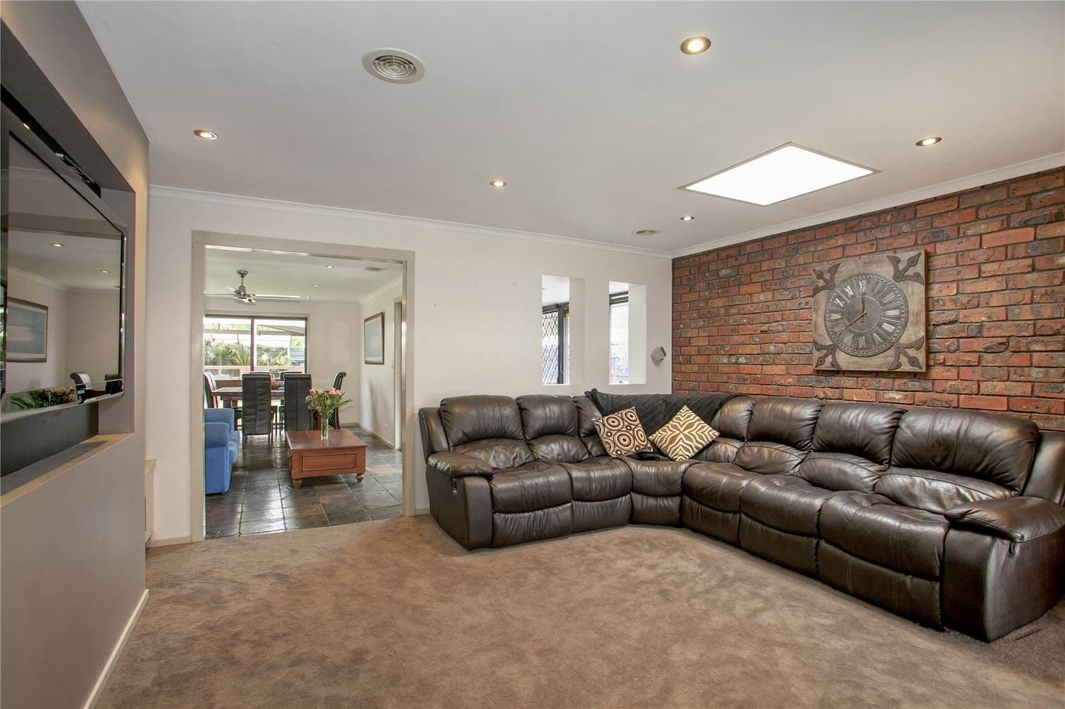 42 McClelland Avenue, LARA VIC 3212, Lara - Thumbnail 2
