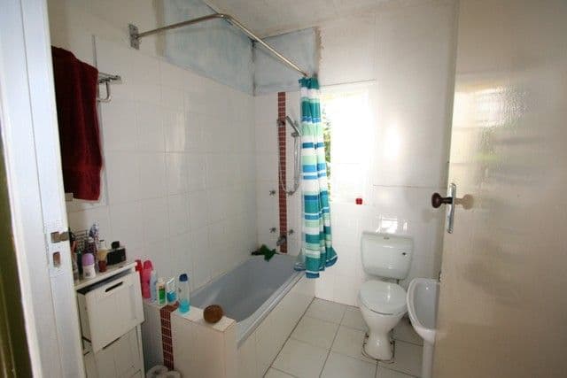 34 Whites Road, MANLY WEST QLD 4179, Manly - Thumbnail 3