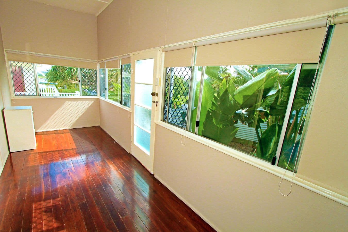 8 Cathne Street, COOEE BAY QLD 4703, Cooee Bay - Thumbnail 5