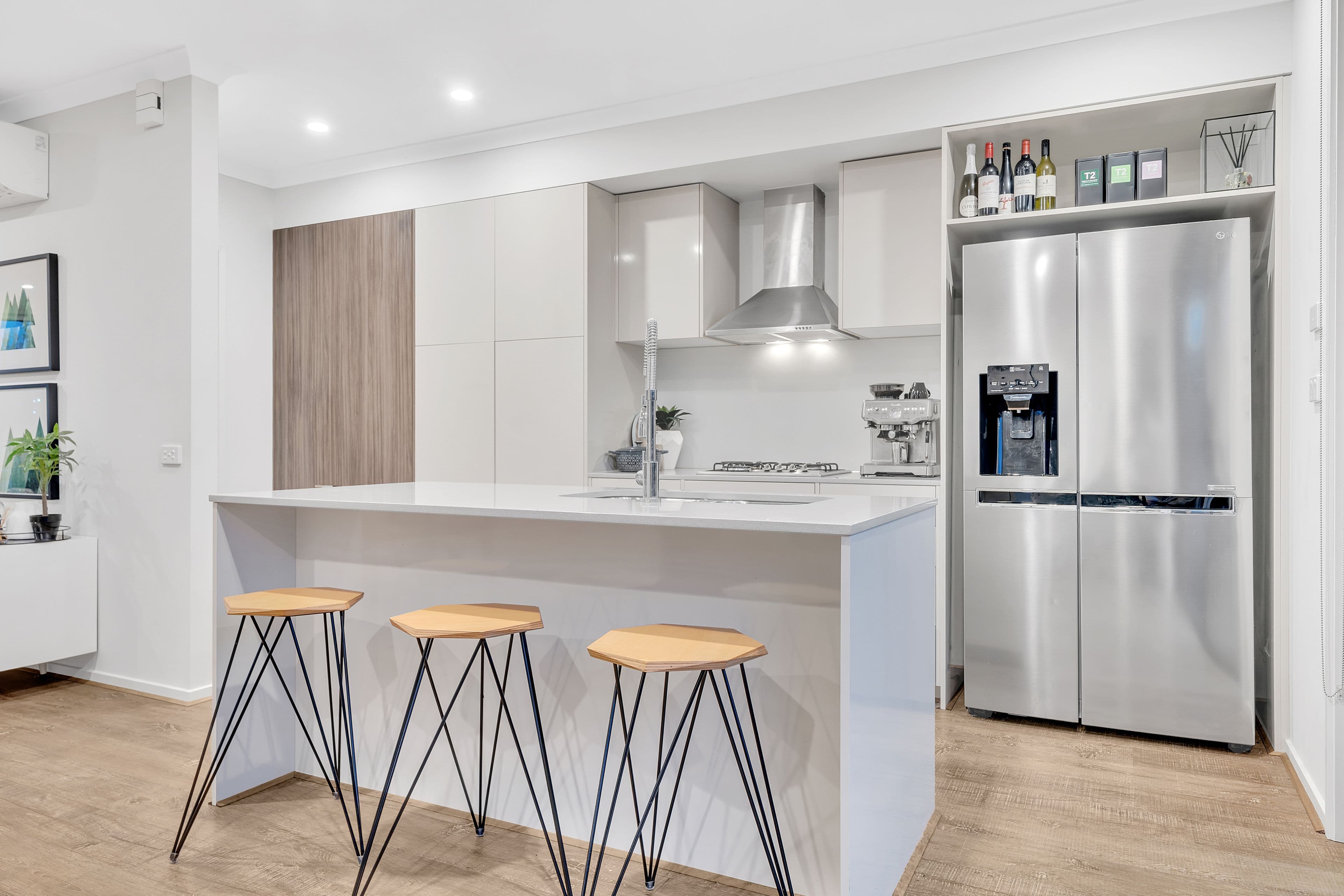 12 Parkdale Drive, Lyndhurst VIC 3975, Lyndhurst - Thumbnail 2