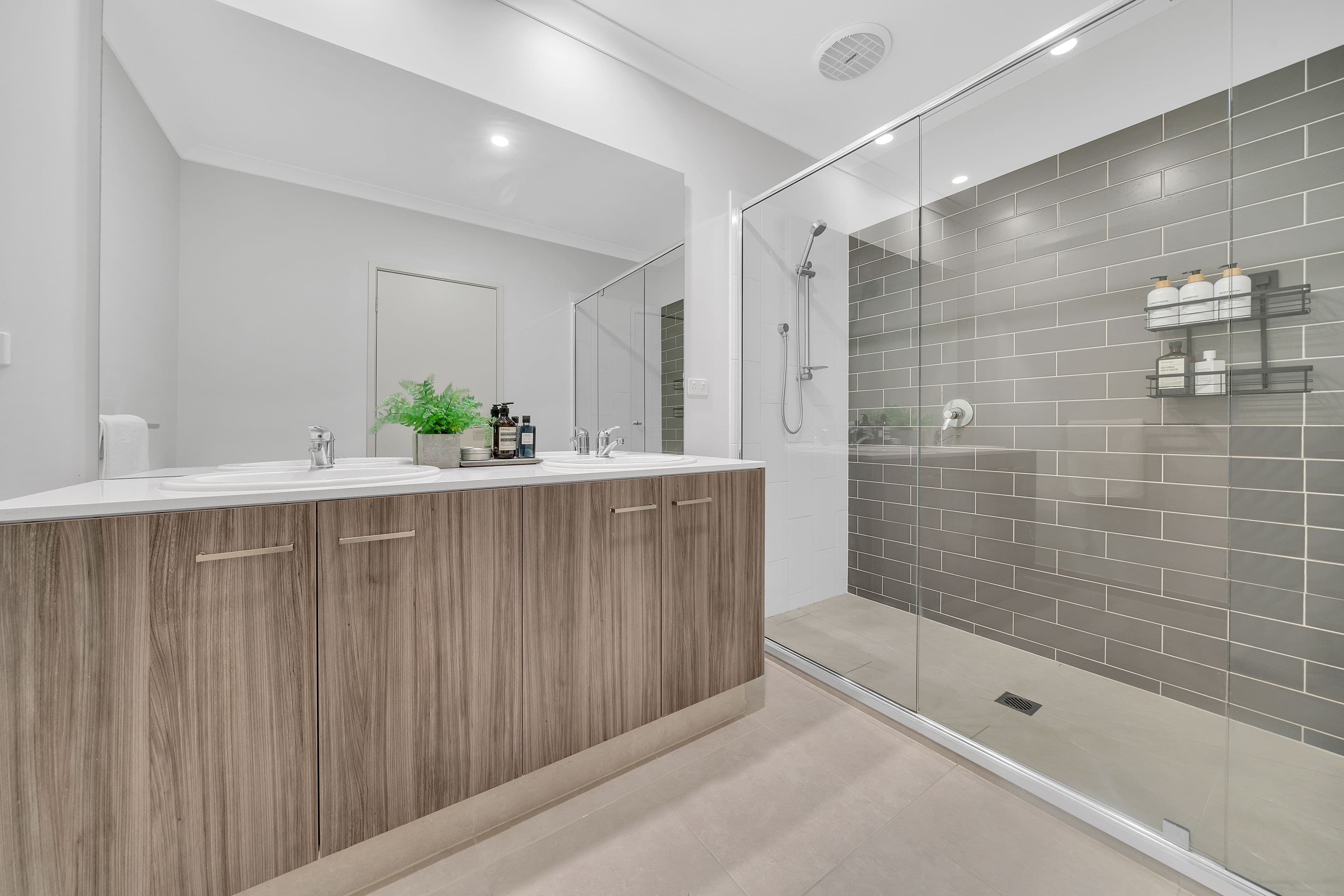 12 Parkdale Drive, Lyndhurst VIC 3975, Lyndhurst - Thumbnail 7