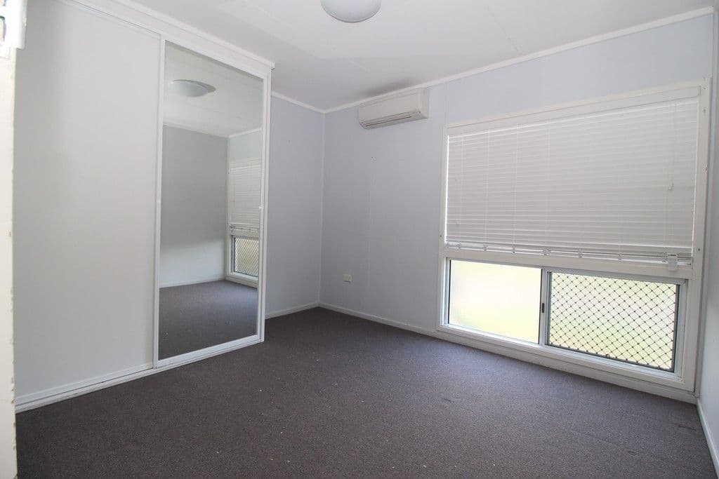5 Burns Avenue, Emerald QLD 4720, Emerald - Thumbnail 7