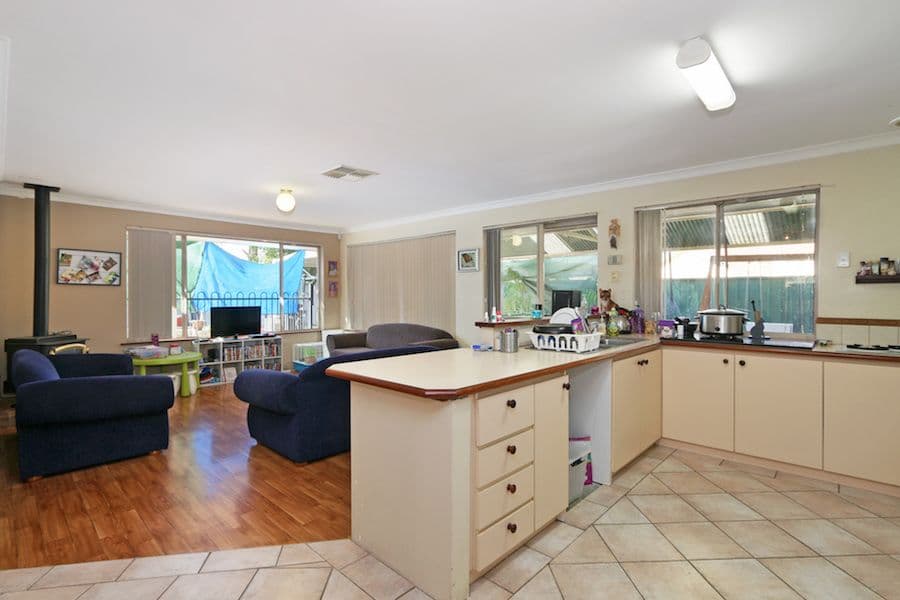 3 Kalee Court, Huntingdale WA 6110, Huntingdale - Thumbnail 2