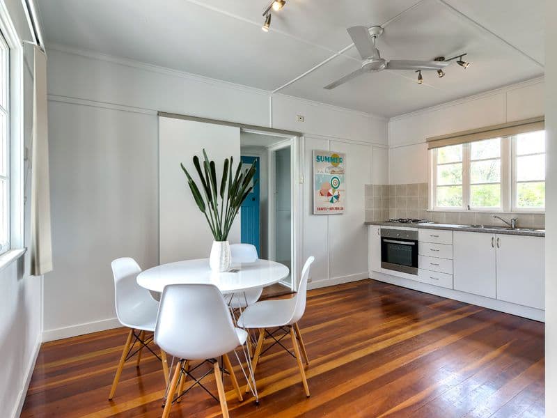 14 Carnelian Street, Holland Park QLD 4121, Holland Park - Thumbnail 3