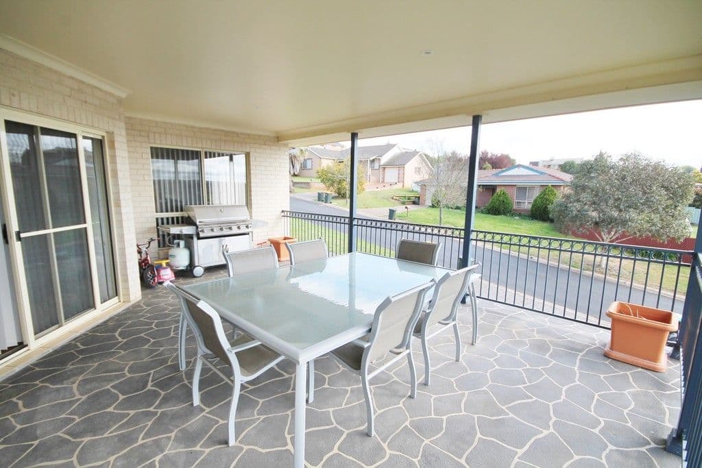 7 Petticoat Lane, YOUNG NSW 2594, Young - Thumbnail 3