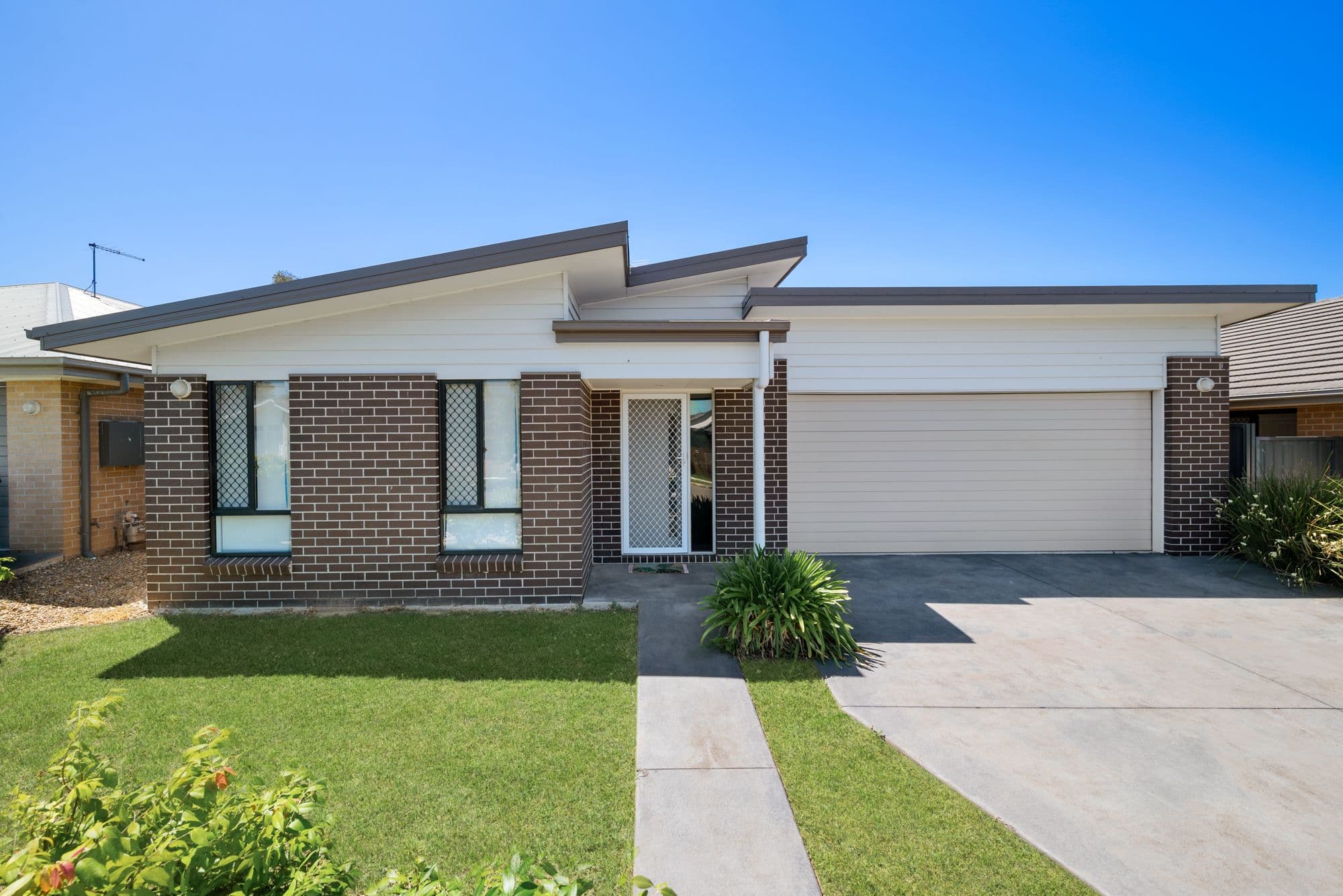 6 Sinclair Parade, JORDAN SPRINGS NSW 2747, Jordan Springs - Image 1