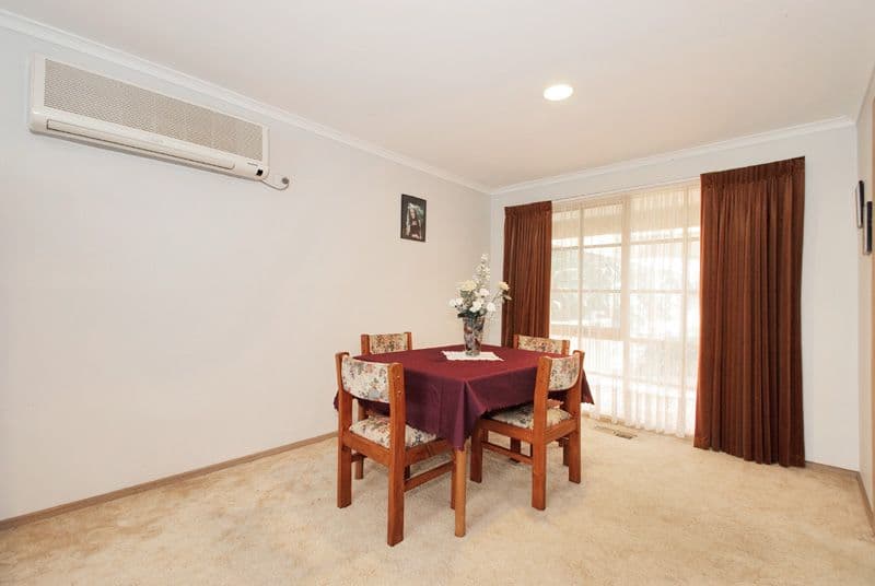 27 WYUNA Walk, MOOROOLBARK VIC 3138, Mooroolbark - Thumbnail 4
