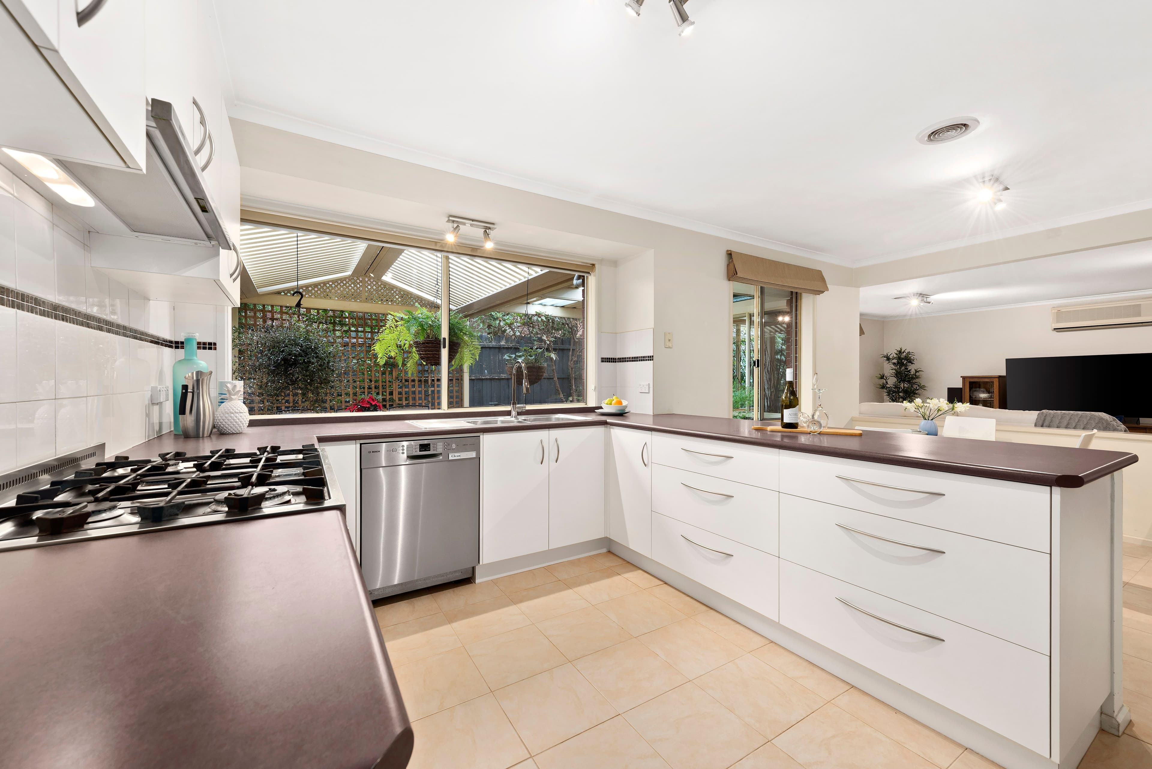 14 Selwood Court, Rowville VIC 3178, Rowville - Thumbnail 4