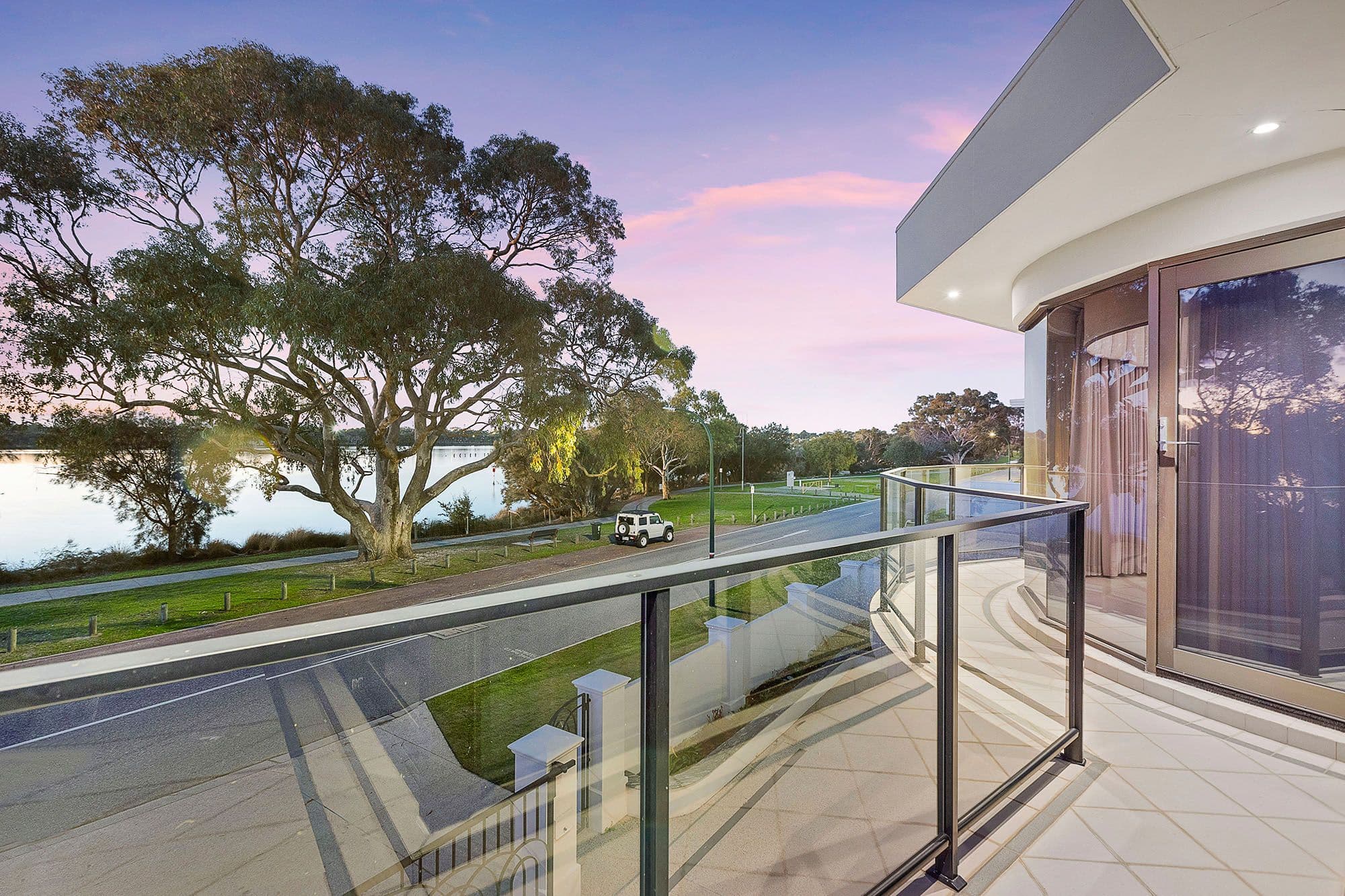 299 Riverton Drive North, Shelley WA 6148, Shelley - Thumbnail 2