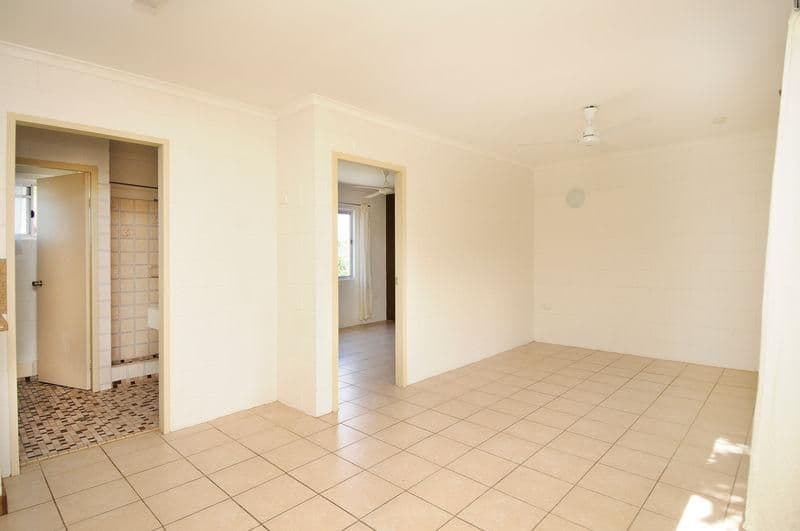 122 Aumuller, Bungalow QLD 4870, Bungalow - Thumbnail 3