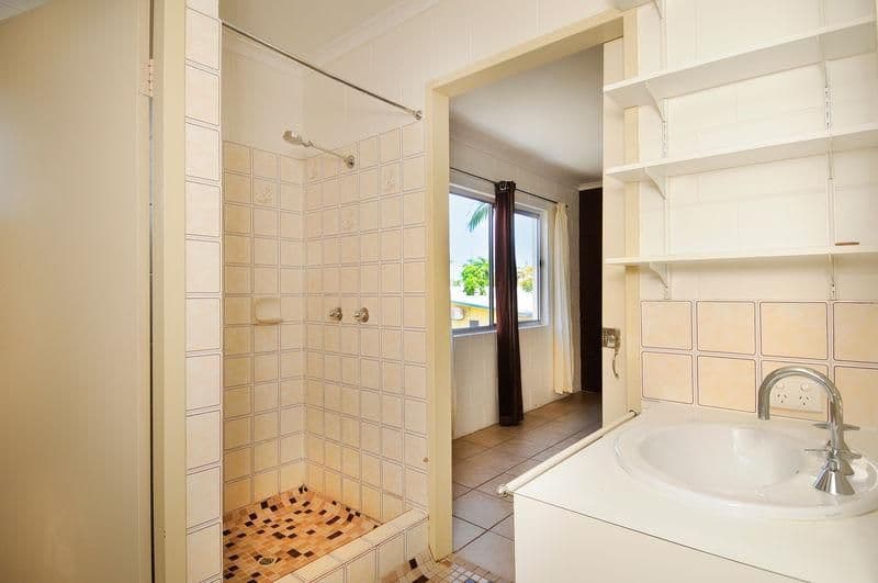 122 Aumuller, Bungalow QLD 4870, Bungalow - Thumbnail 8
