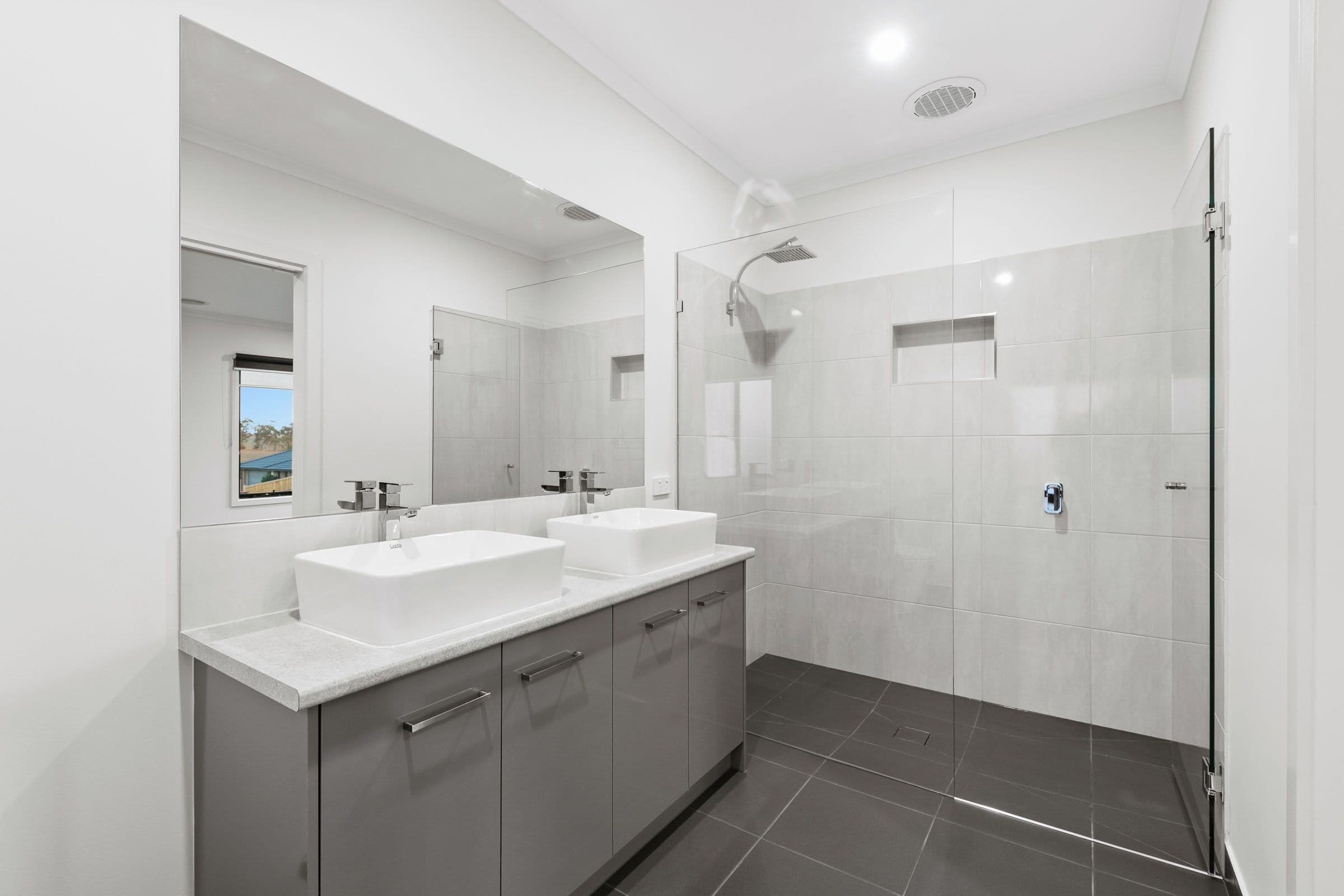 2 Saxon Road, Drouin VIC 3818, Drouin - Thumbnail 5